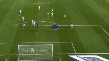 詹姆斯：布朗尼不太喜欢发消息 也许他正在芝加哥享用晚餐