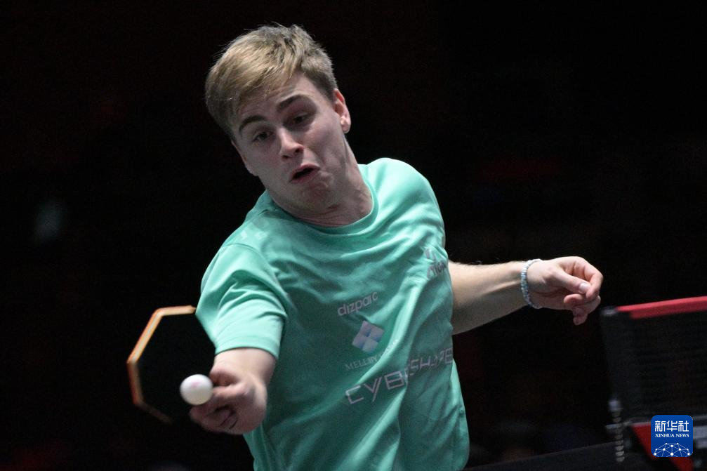 对法律之外 对法律之外