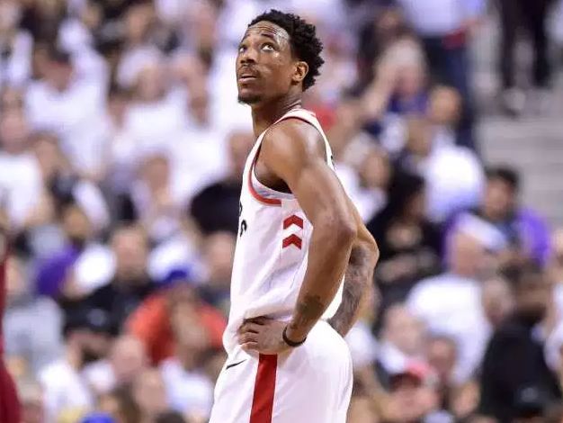 球迷们的鼓 球迷们的鼓