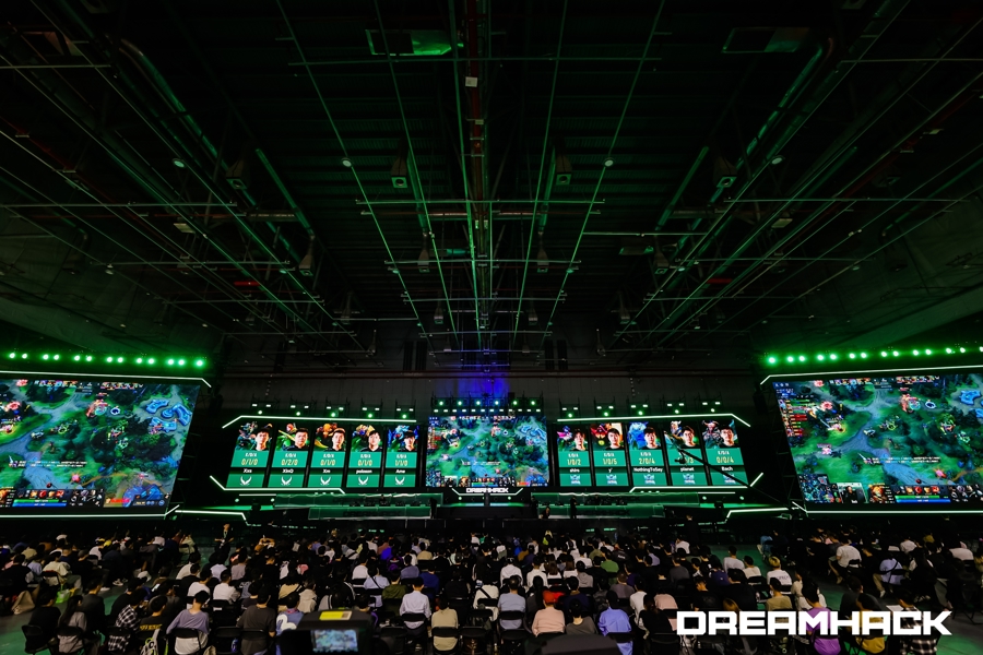 余的比赛中 余的比赛中